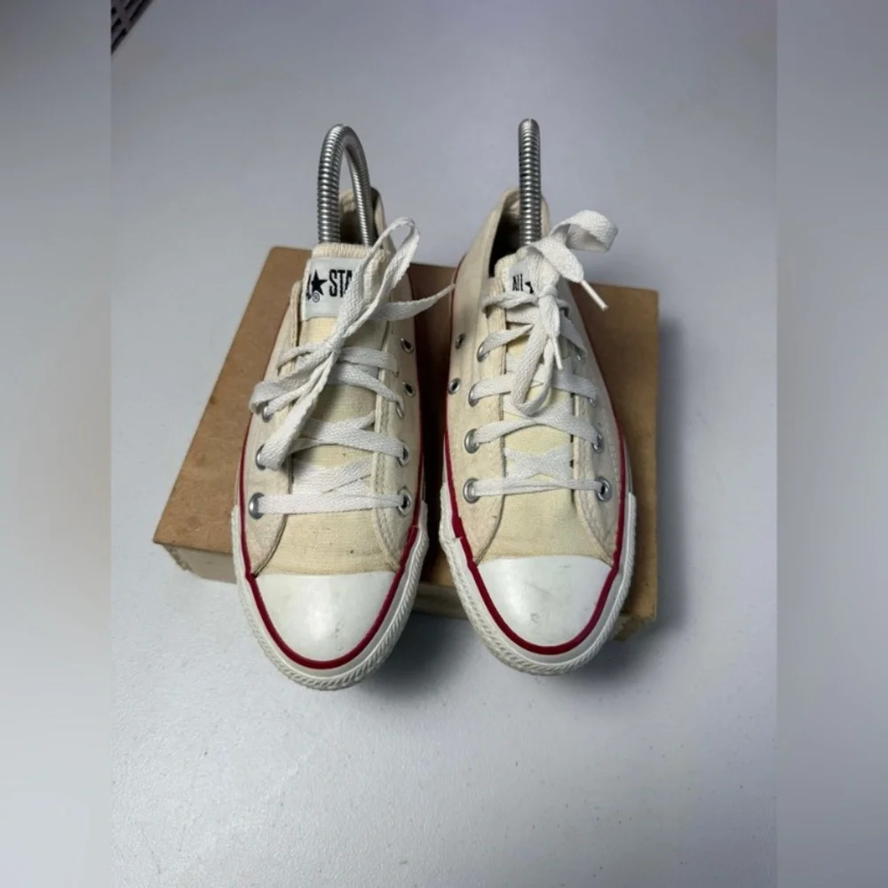 Vintage Converse Made in USA Shoes M 3 W 5 low white Chuck Taylor